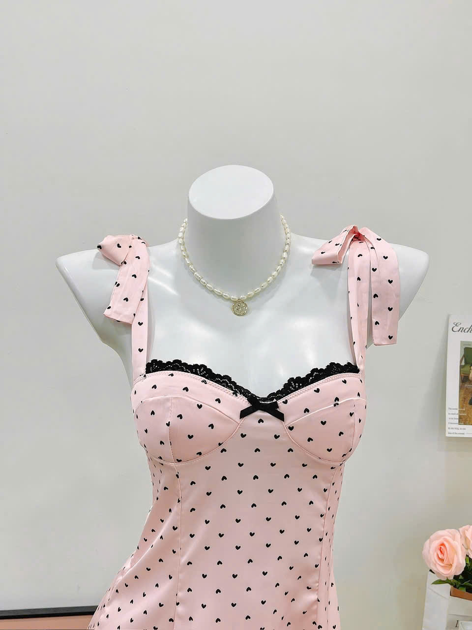 Váy Ngủ Chấm Bi Thanh Lịch
