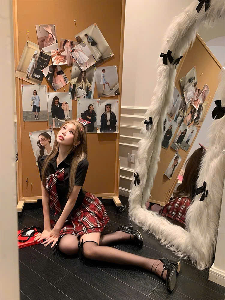 Bộ Đồ Cosplay Nữ Sinh Caro