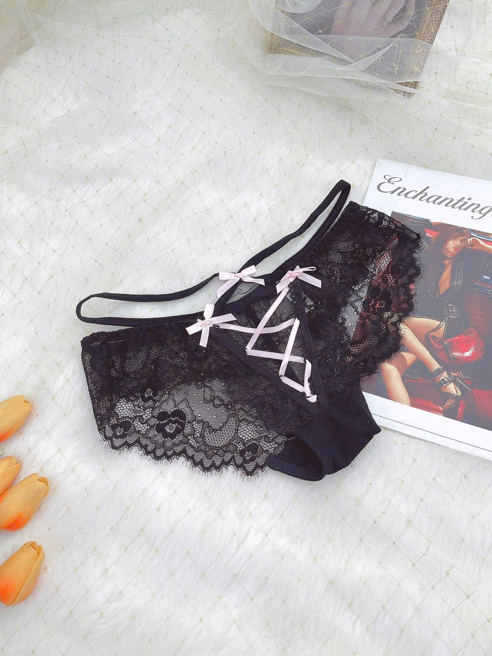 Quần Lót Ren Chéo Dây