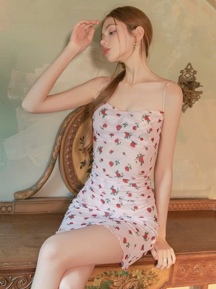 Váy Ngủ Hai Dây Hoa Hồng