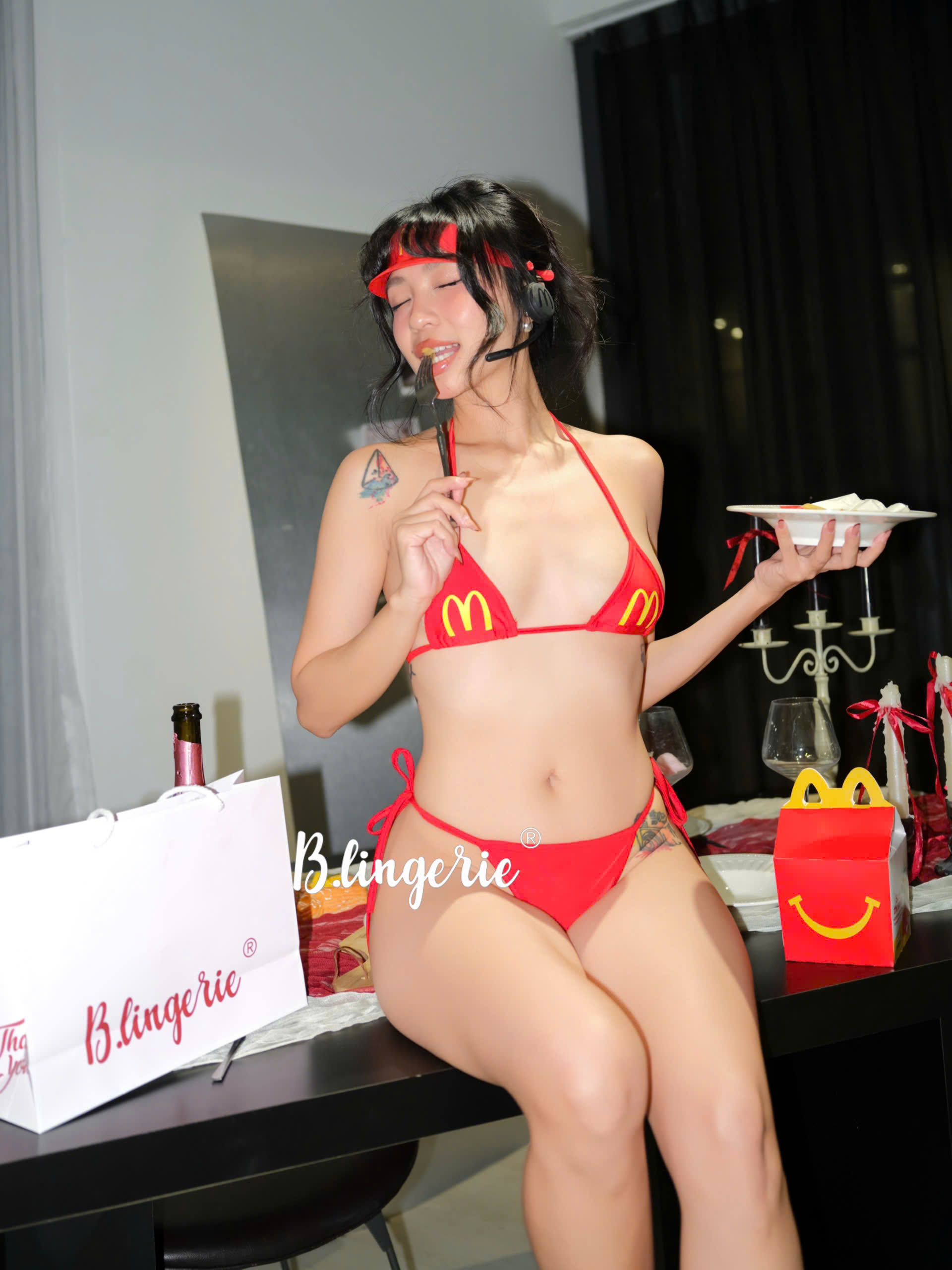 Bộ Bra Cosplay Cô Nhân Viên Sexy