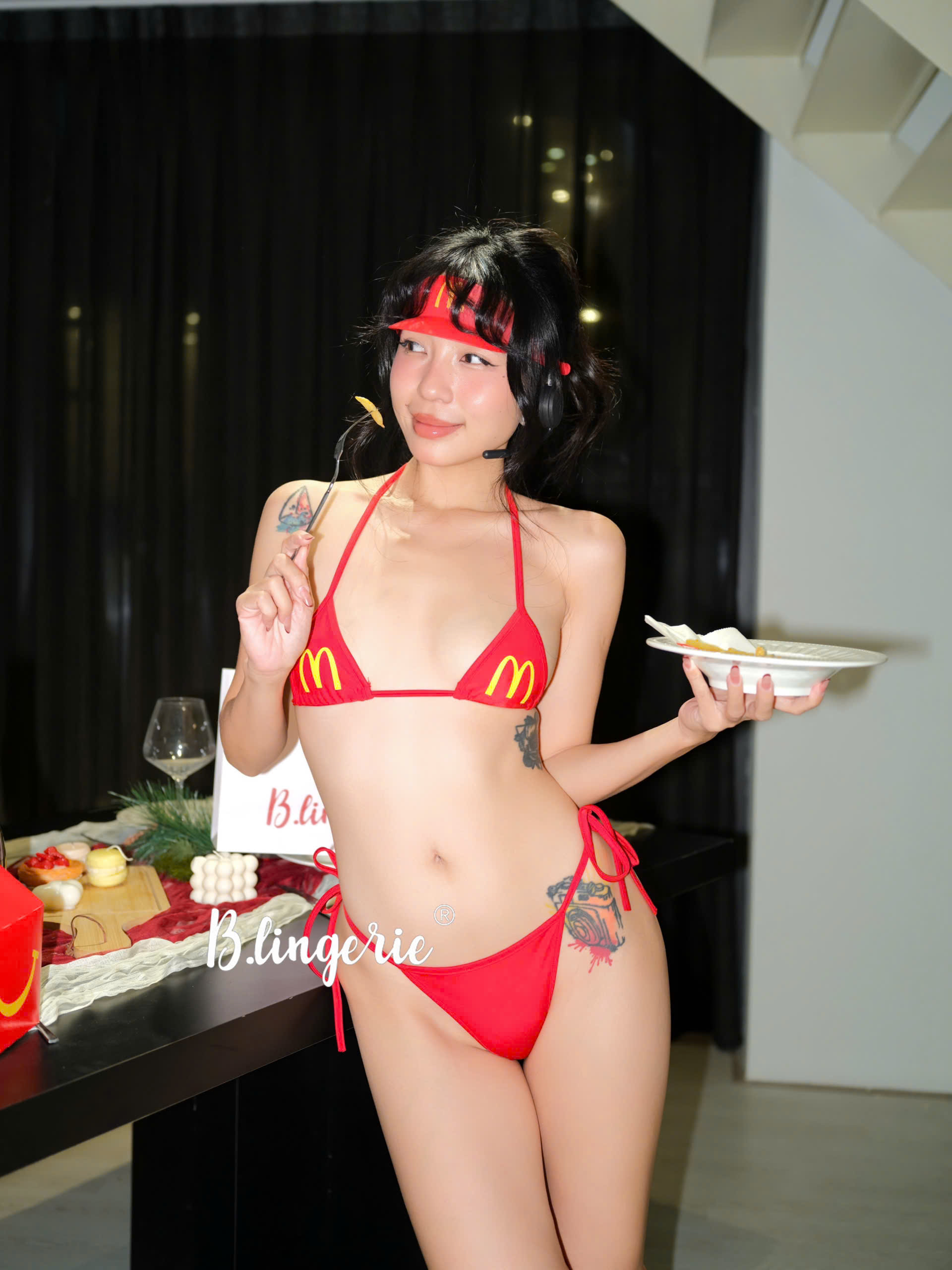 Bộ Bra Cosplay Cô Nhân Viên Sexy