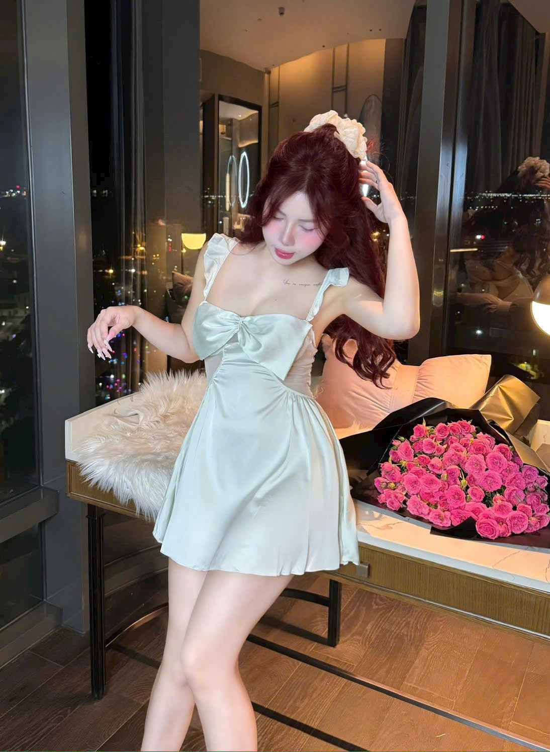 Váy Ngủ Lụa Cột Nơ Ren Sexy