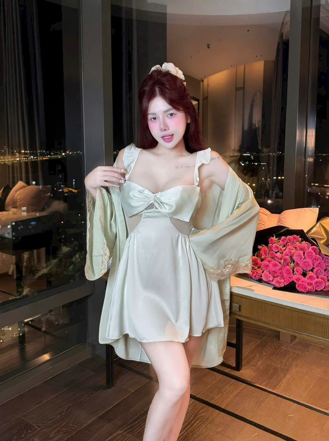 Váy Ngủ Lụa Cột Nơ Ren Sexy