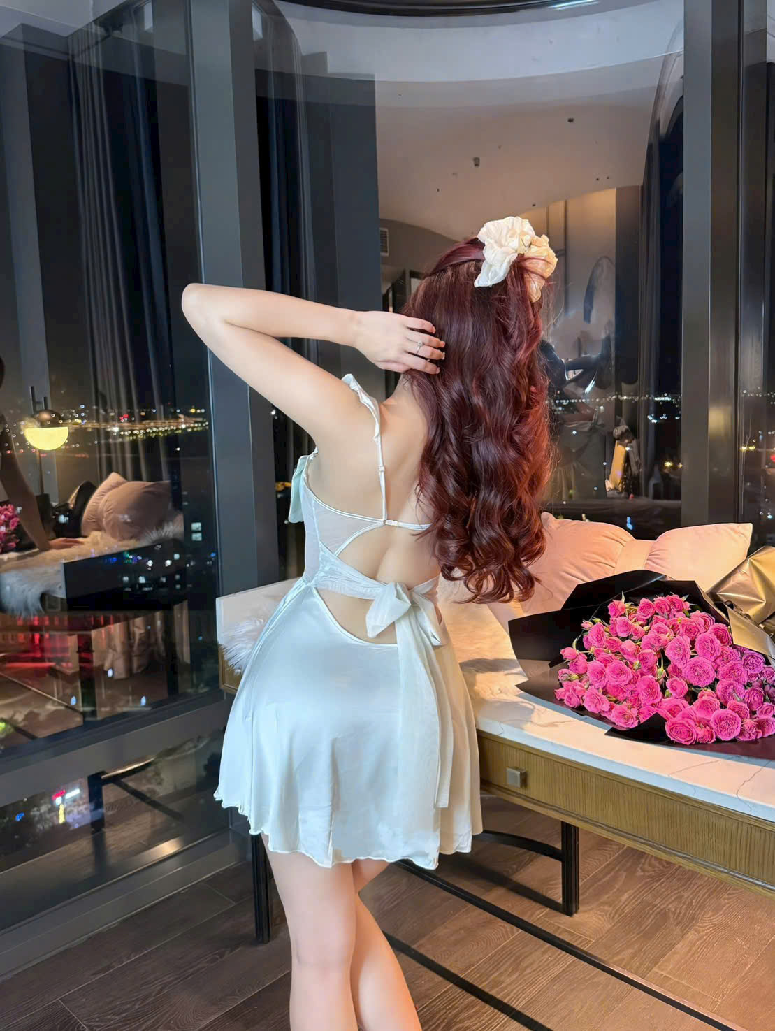 Váy Ngủ Lụa Cột Nơ Ren Sexy