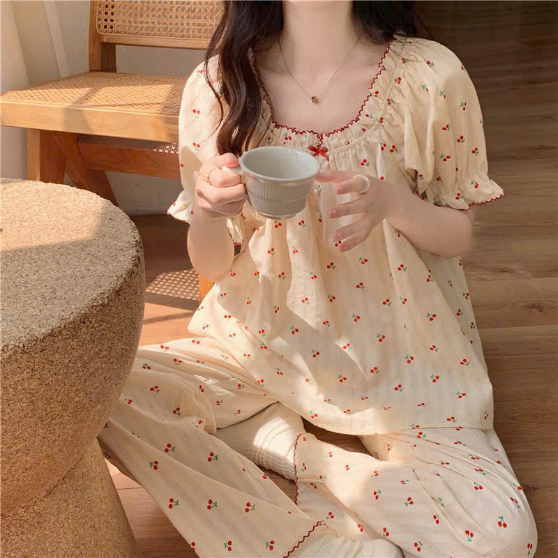 Bộ Đồ Ngủ Họa Tiết Xinh Xắn