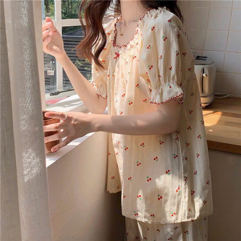 Bộ Đồ Ngủ Họa Tiết Xinh Xắn