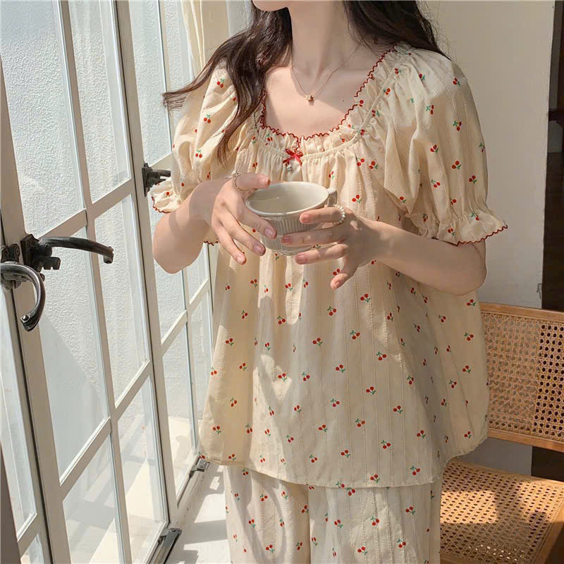 Bộ Đồ Ngủ Họa Tiết Xinh Xắn