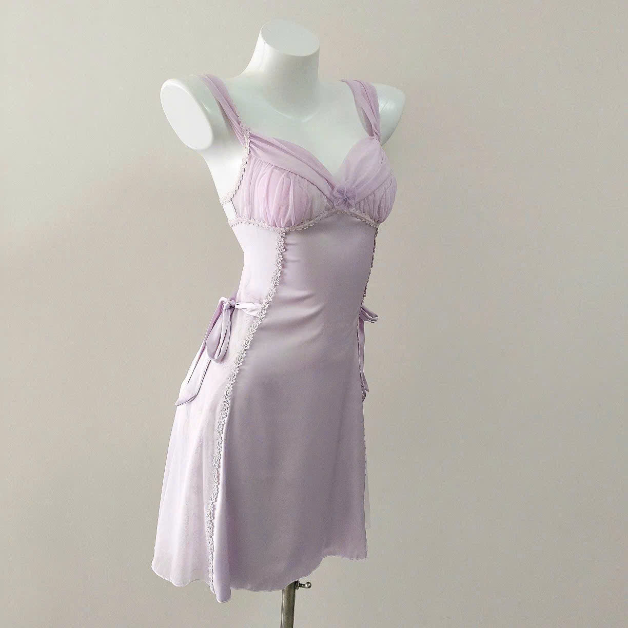 Váy Ngủ Lụa Thanh Lịch