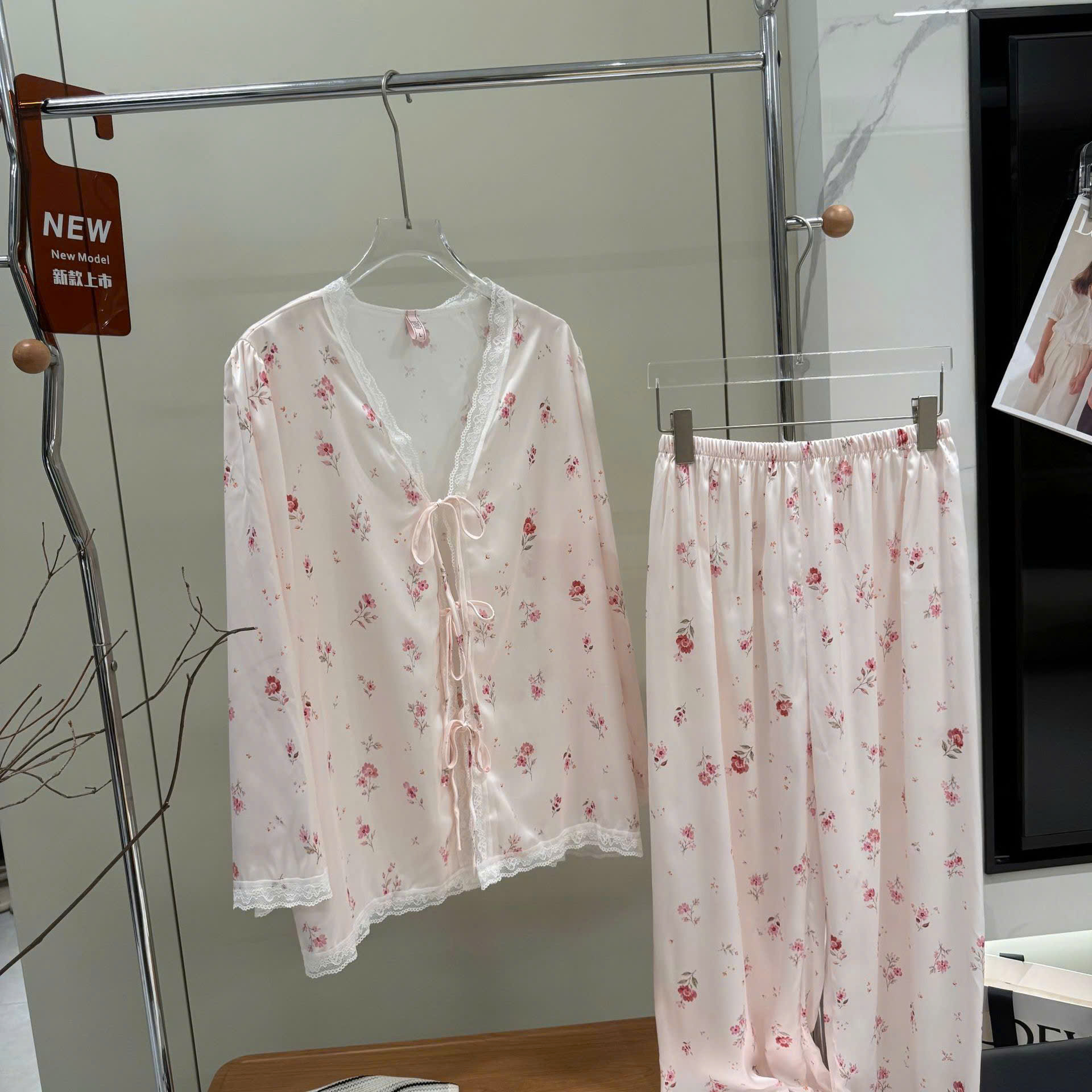 Bộ Pyjama Hoa Ngọt Ngào