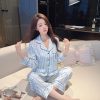 Bộ Pyjama Sọc Họa Tiết Cá Heo