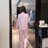 Bộ Pyjama Sọc Họa Tiết Cá Heo