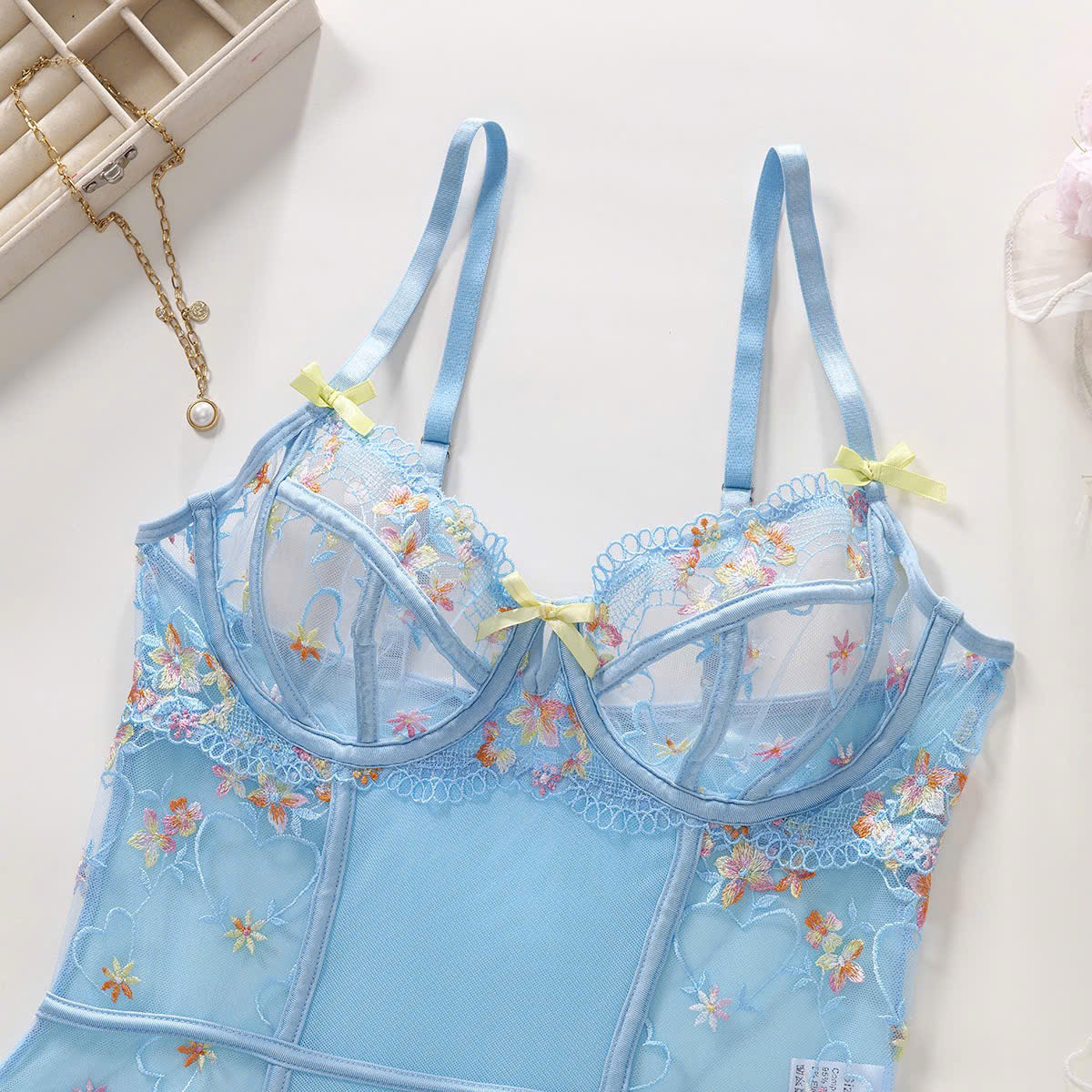 Bộ Bodysuit Ren Hoa Trẻ Trung